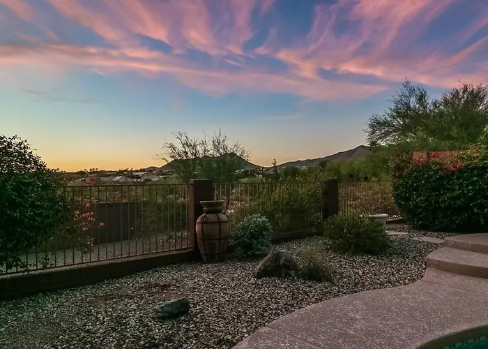 North Sanctuary W Htd Pool And Views Holiday home Scottsdale