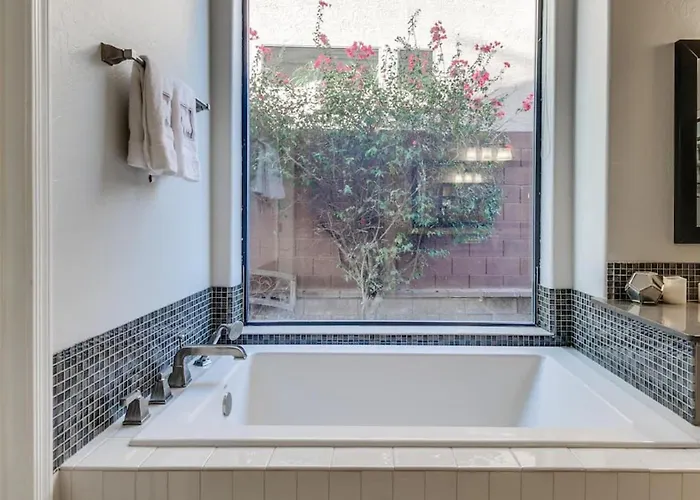 North Sanctuary W Htd Pool And Views *